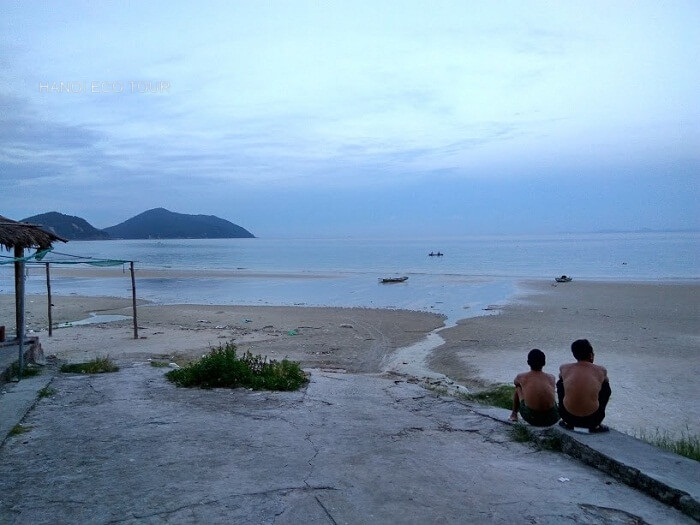 Minh Chau beach