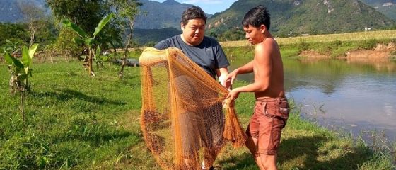 Mai Chau fishing and farming experience