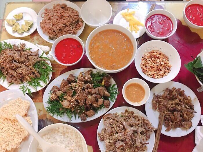 Excellent food at Hai Linh restaurant