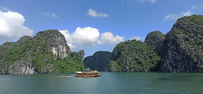 Private Lan Ha bay day cruise from Cat Ba – Less touristy option